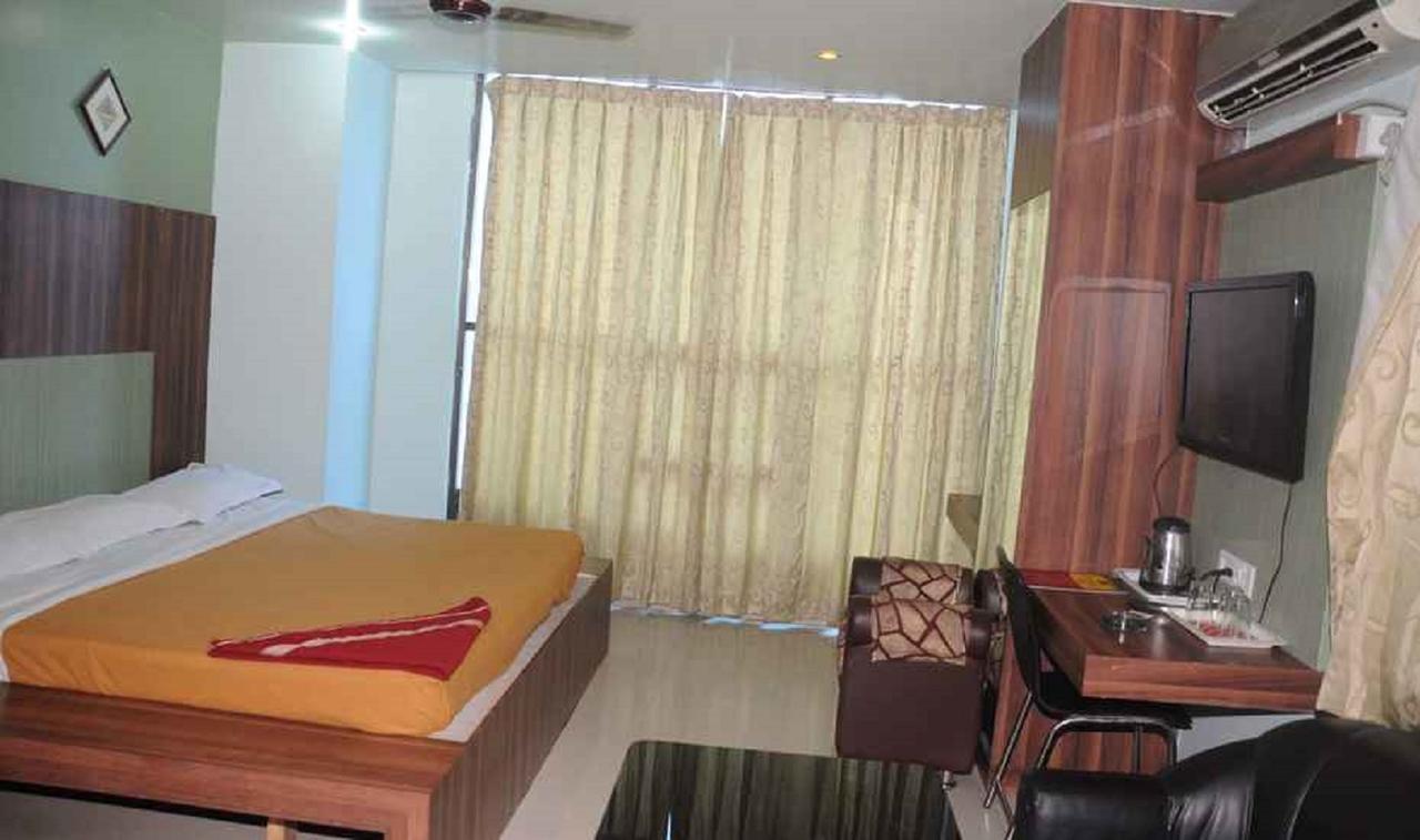 Hotel Bhubaneswari Classic Brahmapur Exterior foto